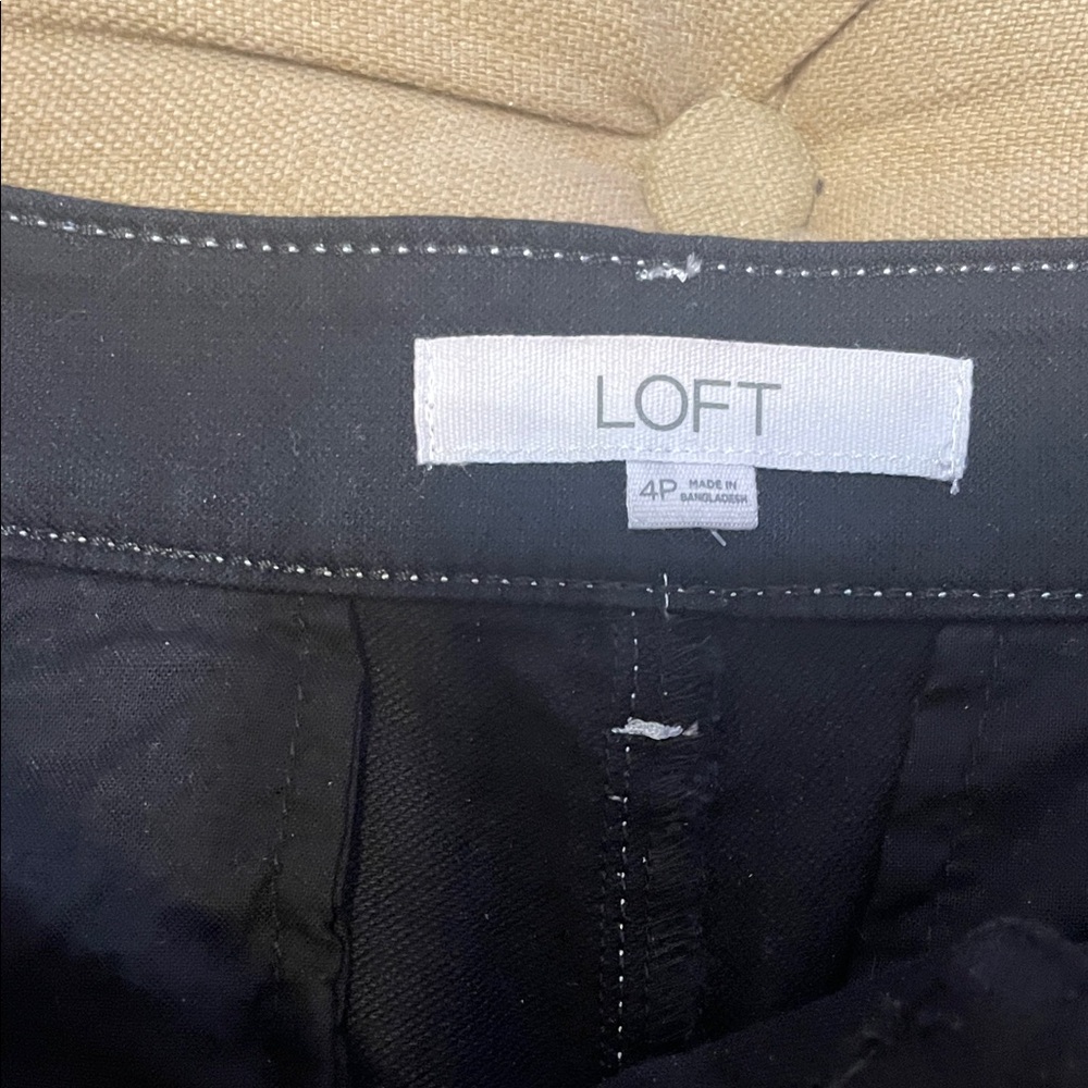 LOFT Black Wide-Leg Trousers with Contrast Stitching - Picture 4 of 7